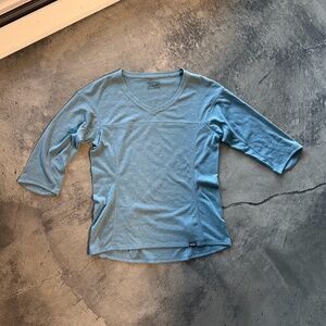 PATAGONIA women’s V-Neck size Small
